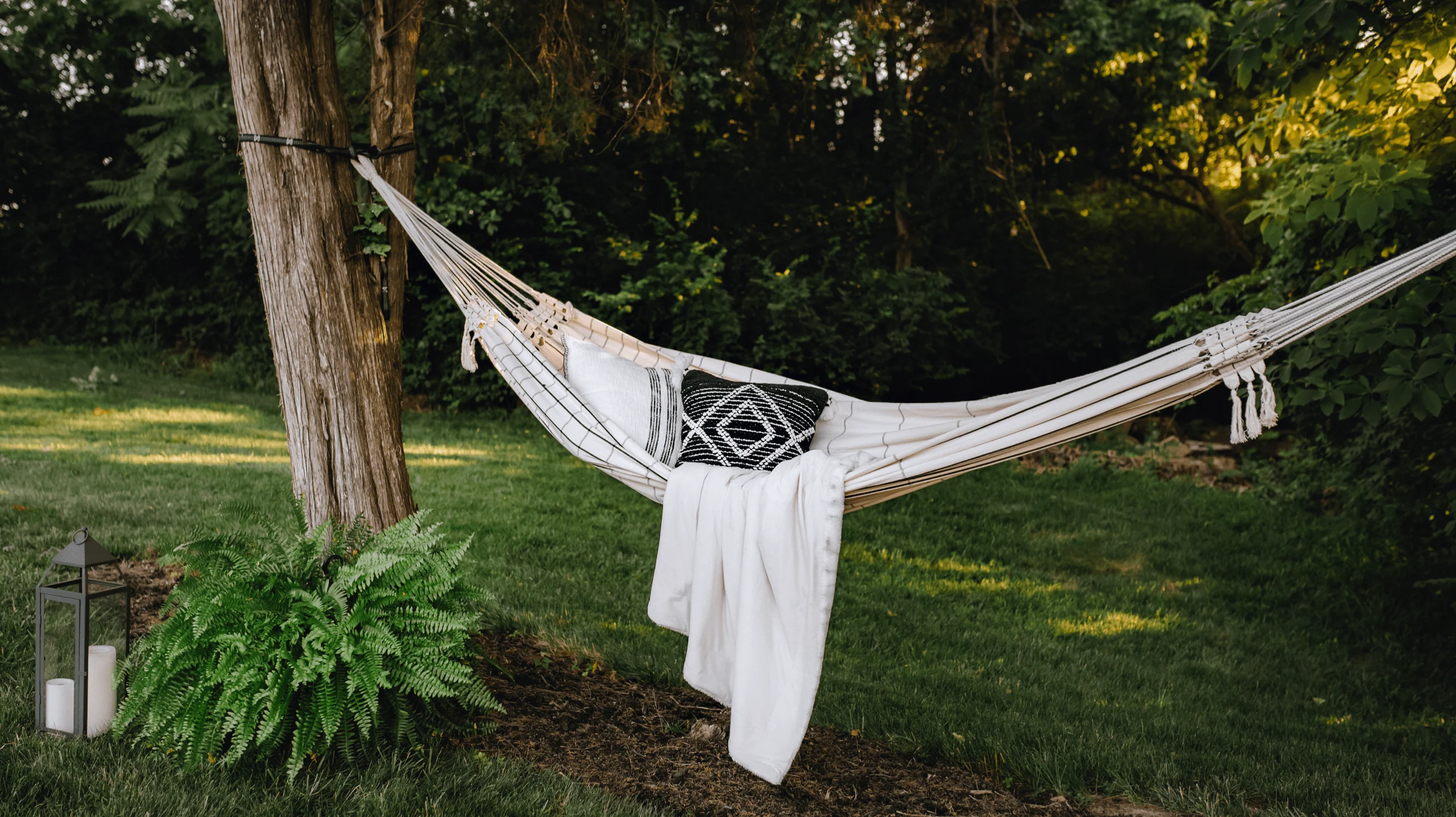 Brazilian Cotton Hammock White with Black Stripes - Image 5