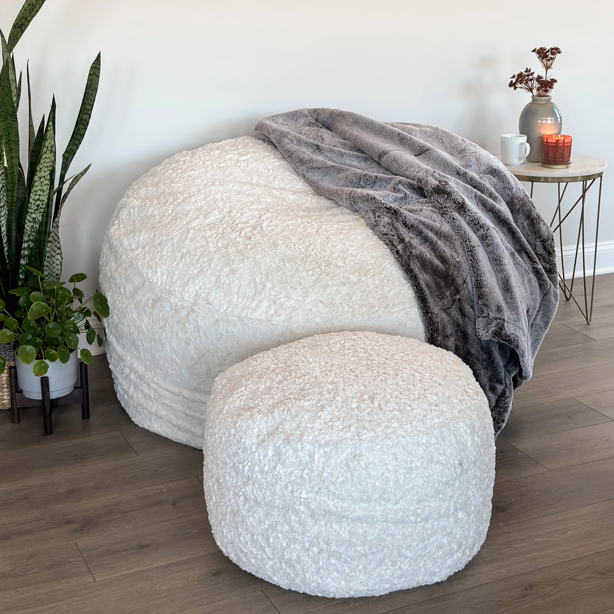 Bean Bag - Queen - Faux Fur - Image 10