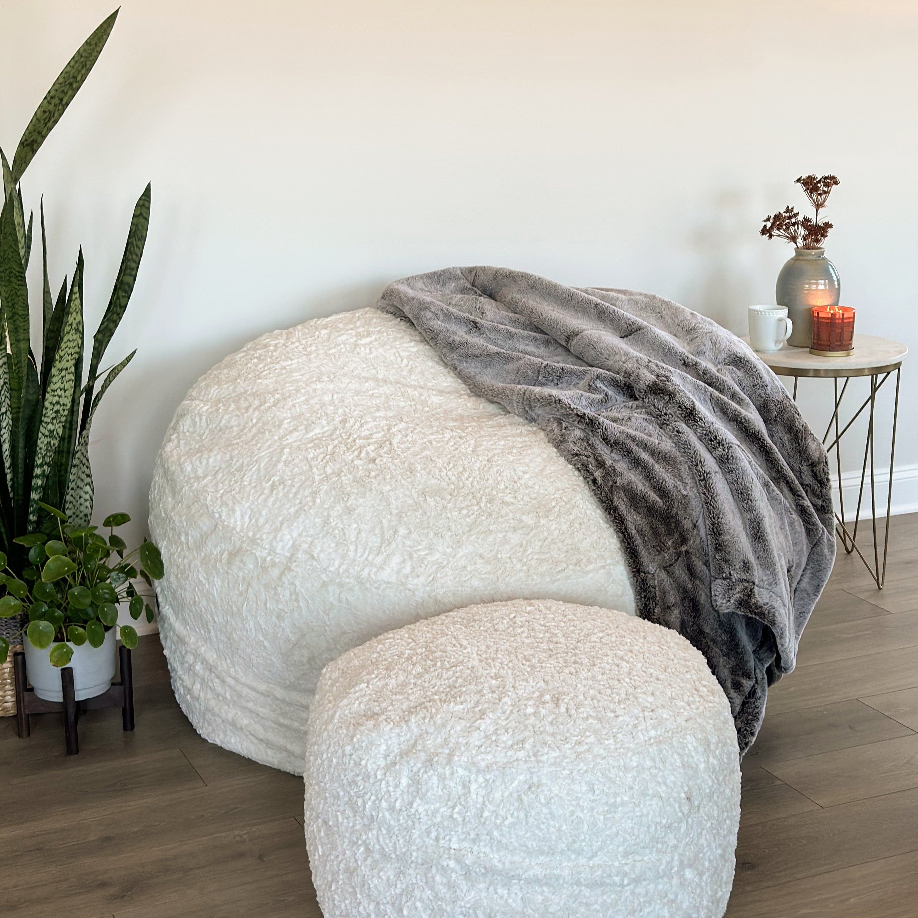 XL Chinchilla Throw Blanket - Image 4