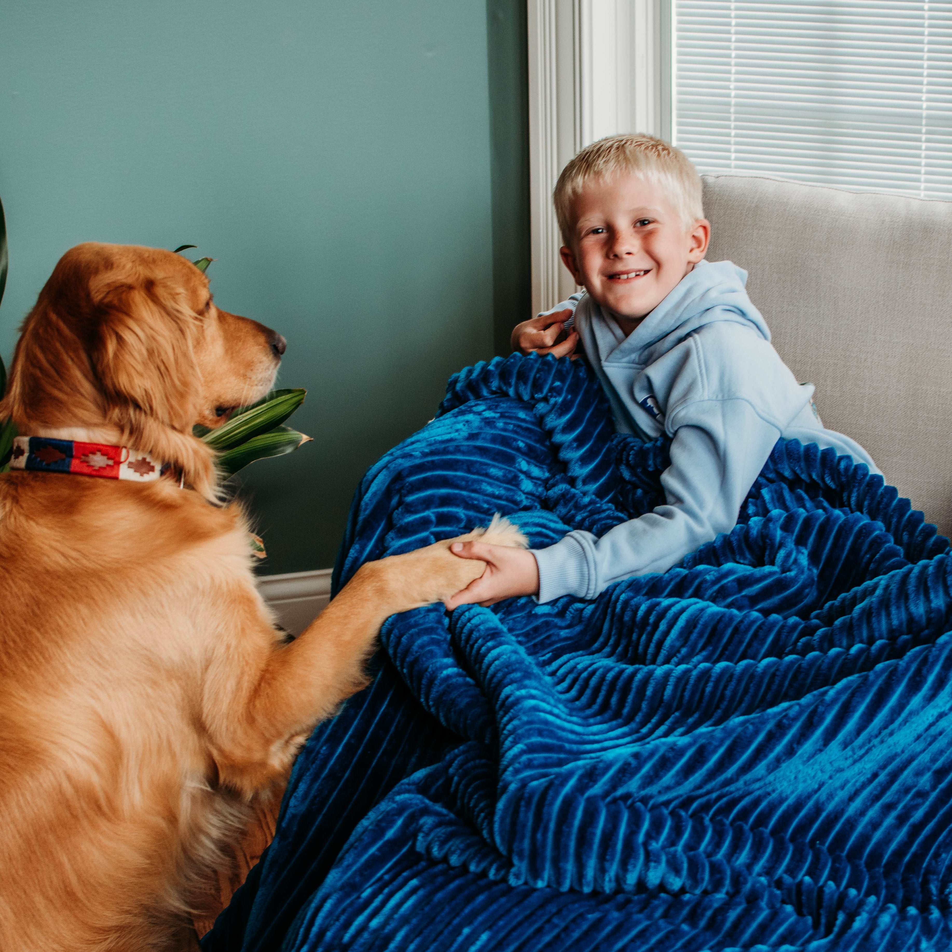 XXL Plush Corduroy Blanket - Image 10