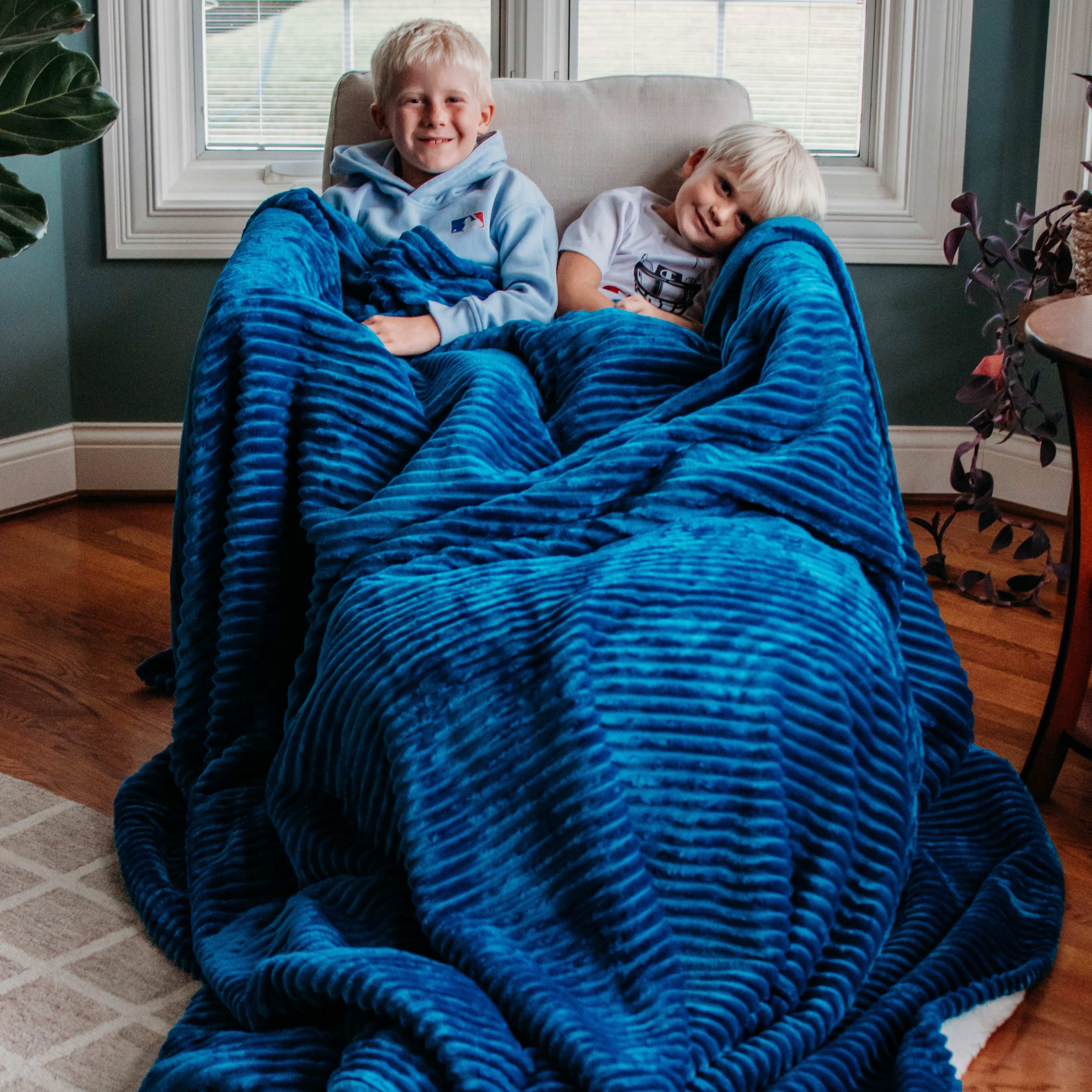 XXL Plush Corduroy Blanket - Image 11