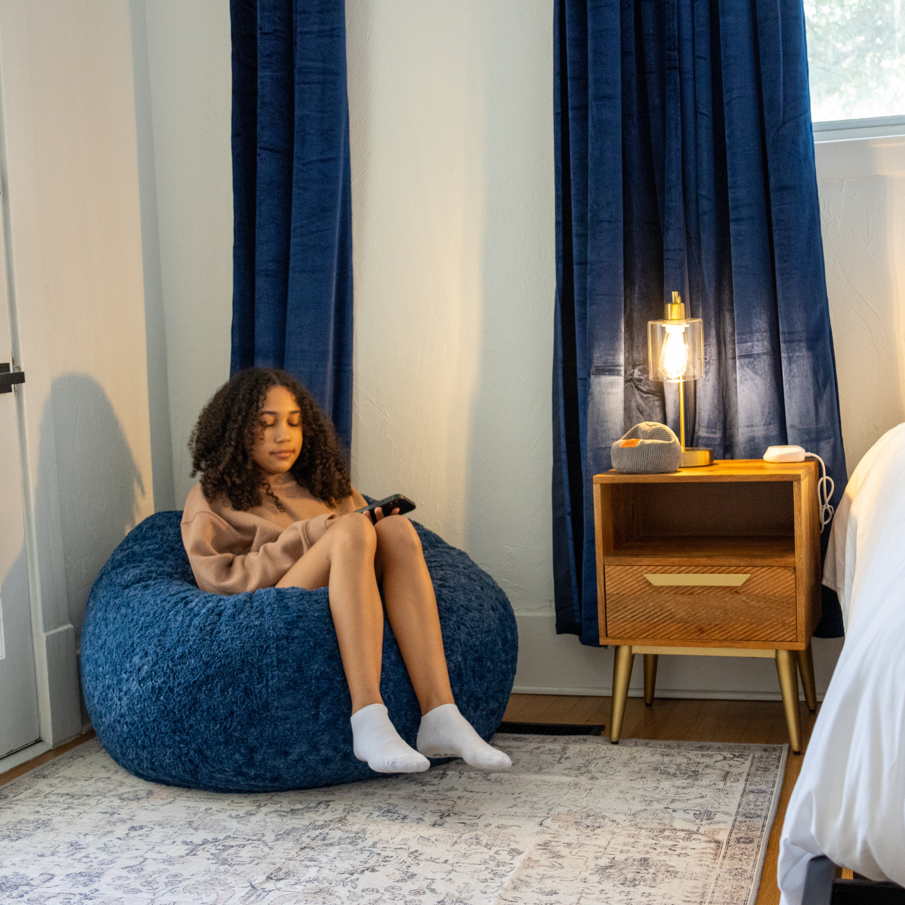 Bean Bag - Youth - Faux Fur - Image 7